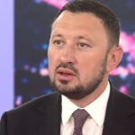 Ministrul Mediului dezvăluie detalii despre incidentul cu șeful Salvamont Predeal: „Nu avem motive să-l suspectăm de provocarea ursului” 3 exclusiv ministrul mediului a povestit cum a fost atacat seful salvamont predeal nu l putem suspecta ca a provocat ursul 67ec4bfe26df6