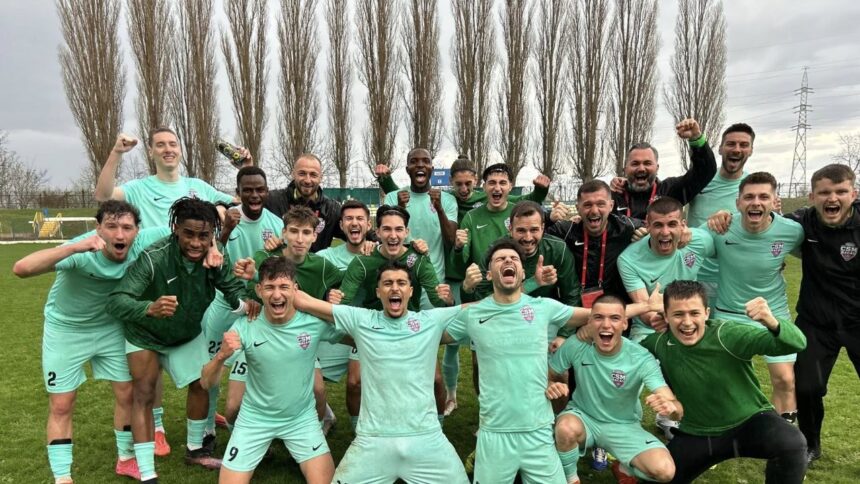 Apel disperat din inima unui club de elită românesc: "Primarul intenționează să ștergă totul!". Jucătorii sunt lăsați fără resurse pentru hrană! 1 exclusiv strigatul de ajutor al unui club de prima liga din romania primarul vrea sa desfiinteze tot fotbalistii fara bani de mancare 67fe7aef4449b