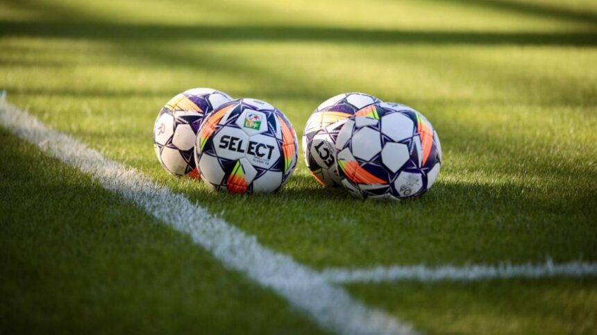 Un an de la incidentul devastator al mijlocașului care a strălucit în Superliga: „A fost o distrugere totală a genunchiului”. Se pregătește să revină în sezonul viitor! 1 exclusiv un an de la accidentarea teribila a mijlocasul care a impresionat in superliga a fost rupt totul in genunchi revine sezonul urmator 67f8c37089084
