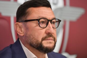 exclusiv viorel moldovan profund marcat de moartea lui aaron boupendza speram sa nu fie adevarat 67ffd91a8fc3d