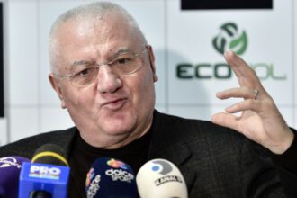 fcsb o carte deschisa pentru dumitru dragomir l a analizat pe jucatorul de export al lui becali 67fe7d44b6e9e
