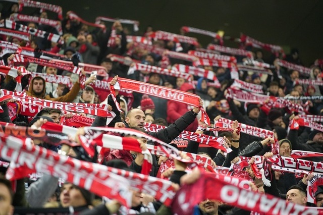 Dinamo a înregistrat vânzări record de tricouri, surprinzându-și fanii cu un design misterios! 1 foto dinamo a vandut sute de tricouri intr un interval record fara ca suporterii sa stie cum arata 67f9465f7efce
