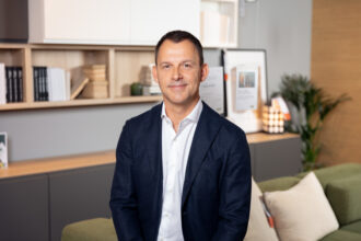 foto ikea romania avans al afacerilor de 240 in ultimul deceniu vincent devloo area retail manager ikea see ne asteptam sa crestem si sa castigam cota de piata intentionam sa investim in noi punc 67fc517fc63c7