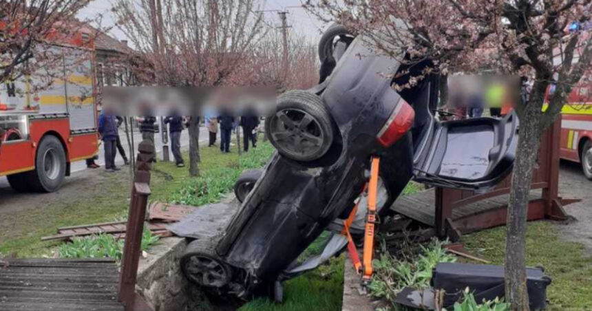 Accident rutier în județul Cluj: Patru tineri răniți, intervenție de urgență cu elicopterul SMURD 1 foto patru tineri raniti intr un accident rutier in judetul cluj a fost chemat un elicopter smurd 67fea84fd9849