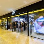 JD Sports, retailerul britanic de echipamente sportive, își deschide porțile în Iași! 3 foto retailerul britanic de articole sportive jd sports deschide un magazin in iasi 67f9156f1d402