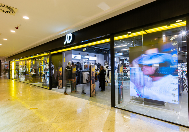 JD Sports, retailerul britanic de echipamente sportive, își deschide porțile în Iași! 1 foto retailerul britanic de articole sportive jd sports deschide un magazin in iasi 67f9156f1d402