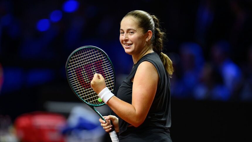 Ostapenko o înfruntă pe Sabalenka și o învinge pe Swiatek în finala electrizantă de la Stuttgart! 1 foto si video dupa ce a nasit o din nou pe swiatek ostapenko a dezmembrat o pe sabalenka in finala de la stuttgart 680646564d272