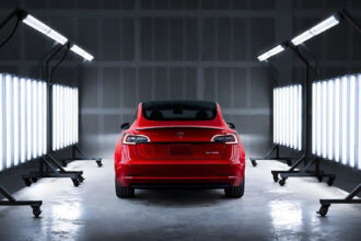 foto tesla deschide primul service din afara bucurestiului 67ef04c912753
