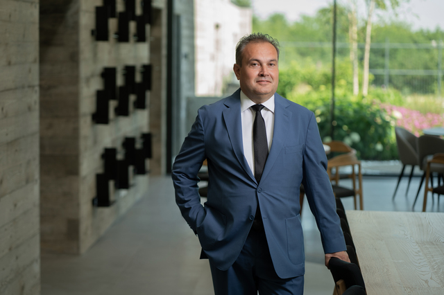 Ascensiunea impresionantă a vânzărilor KFC și Taco Bell în România: CEO-ul Sphera Franchise Group anunță planuri de expansiune și achiziții, în vreme ce Pizza Hut dă semne de redresare! 1 foto vanzarile in romania ale kfc si taco bell au urcat puternic in ultimul deceniu taco bell urca fulminant pizza hut da semne de revenire ceo sphera franchise group vizam expansiunea si achiziti 680ead79b9b88