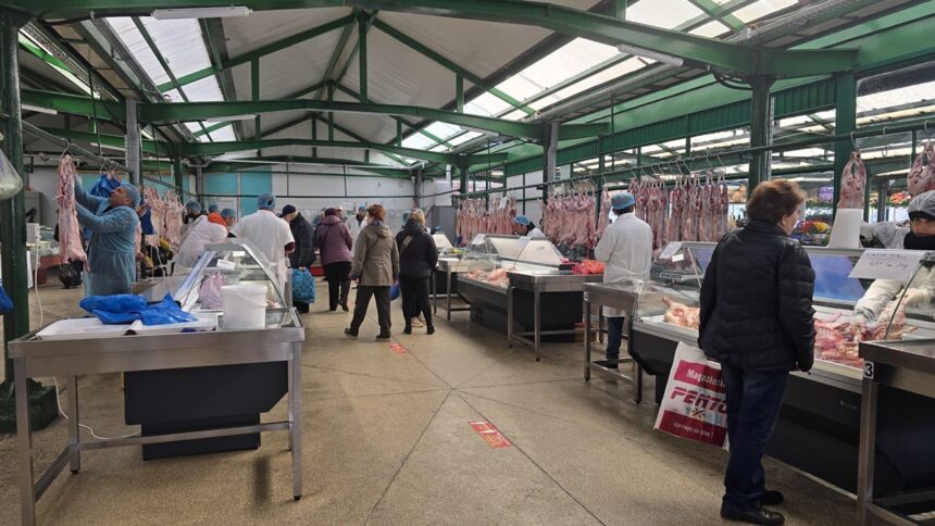 Prețurile kilogramului de carne de miel și ied în piețele Tomis 3 și Griviței din Constanța: Păreri ale comercianților 1 foto video constanta cu cat se vinde kilogramul de carne de miel si ied in pietele tomis 3 si grivitei ce spun comerciantii 67fd026b8e963