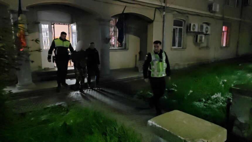 Bărbat de 44 de ani, acuzat la Medgidia de agresiune sexuală asupra unei fete de 12 ani! 1 foto video suspect in varsta de 44 de ani acuzat la medgidia de viol asupra unui minor victima are 12 ani 67f90092569ab