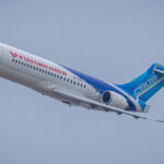 Avioanele chinezești COMAC au decolat în Vietnam: Un nou rival pentru Boeing și Airbus în industria aviației! 2 galerie foto avioane chinezesti comac au inceput serviciul comercial in vietnam producatorul isi propune sa concureze boeing si airbus 6804b4e629dc3