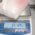 Captura surprinzătoare: Doi irakieni și un bulgar, prinsi de DIICOT în timp ce tranzacționau un kilogram de cocaină în inima Bucureștiului 3 galerie foto doi irakieni si un bulgar retinuti de diicot dupa ce au fost prinsi in timp ce vindeau un kilogram de cocaina in bucuresti 67f946851caa1