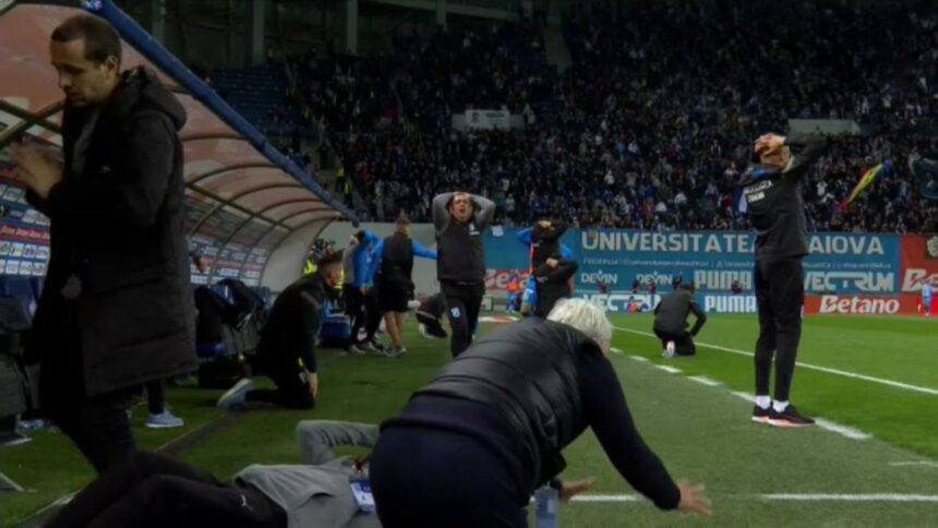 Capturi de Moment: Universitatea Craiova – FCSB! Oltenii, înfrânți pe teren! 1 galerie foto imaginile serii dupa universitatea craiova fcsb oltenii la pamant 67fc258d386d7