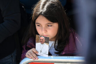 galerie foto inmormantarea papei francisc in cele mai impresionante imagini 680cd6a56eef5