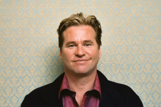 galerie foto val kilmer a murit la varsta de 65 de ani actorul a fost cunoscut pentru rolul din batman si cel al lui iceman din top gun 67f0fed2eecb3