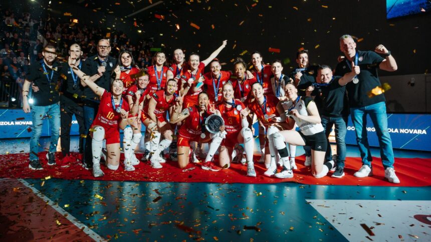 Volei Alba Blaj, din nou pe podium, dar fără trofeu: A treia încercare în finala Cupei CEV s-a încheiat fără victorie! 1 galerie foto volei alba blaj a pierdut finala cupei cev pentru a treia oara 67ec44b1707c8