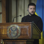 Zelenski: Racheta responsabilă pentru tragedia din Kiev, care a curmat 12 vieți, conține 116 piese din străinătate, majoritatea provenind din SUA. 2 galerie foto zelenski racheta care a ucis ieri 12 persoane in kiev a fost realizata cu 116 componente straine majoritatea lor sunt facute in sua 680ba7e6a7685