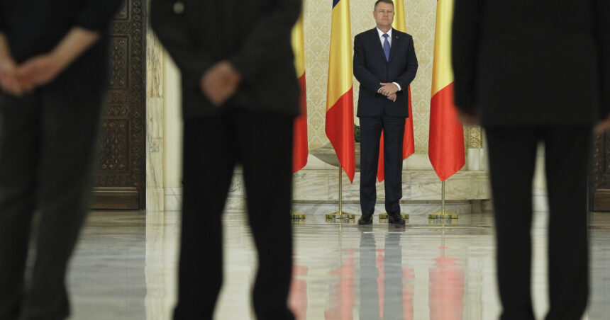 Generalul Silviu Predoiu: „Nu sunt sigur dacă Iohannis a consultat vreo informație de la SIE, nu am primit niciodată un răspuns din partea sa” 1 generalul silviu predoiu nu stiu daca iohannis a citit vreo nota de la sie n am avut niciodata de la dumnealui un feedback 680cf1b35df53