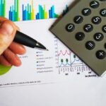 UniCredit prezice o majorare semnificativă a TVA-ului post-alegeri și revizuiește în scădere estimările de creștere economică pentru România 2 grafic unicredit anticipeaza cresterea substantiala a tva dupa alegeri si reduce prognoza de crestere economica pentru romania 680c05d7eeeef