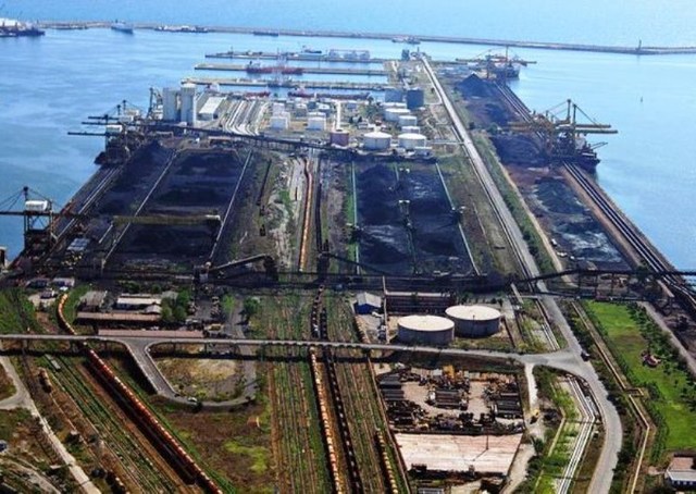 Guvernul intensifică acțiunile pentru a crește veniturile bugetare din câștigurile firmelor. Prima țintă - Oil Terminal. 1 guvernul a lansat asaltul pentru a lua la buget mai multi bani din profitul companiilor prima victima oil terminal 67ec186c67fff