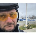 ȘOCANT: Un sibian îndrăgostit de fotbal a pedalat până la Constanța pentru echipa sa preferată, dar a fost dat jos din tren la întoarcere. Află motivele! 3 halucinant sibian venit cu bicicleta la constanta sa si sustina echipa favorita dat jos din tren la intoarcere vezi aici de ce 6807409076448