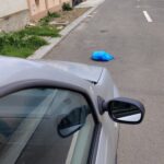 Hoții își rafinează tehnicile: Cum poți rămâne fără mașină în câteva clipe, printr-o simplă manevră pe drum! 2 hotii au trecut la alt nivel metoda punga pe sosea te poate lasa fara masina in cateva secunde 67fcecc26c244