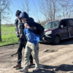 Într-o pauză temporară de Paște, forțele ruse au lansat drone asupra voluntarilor ucraineni ce salvau civili în Donețk. 3 in timpul armistitiului de paste fortele ruse au atacat cu drone voluntarii ucraineni care evacuau civili in donetk 68051cdd4692e