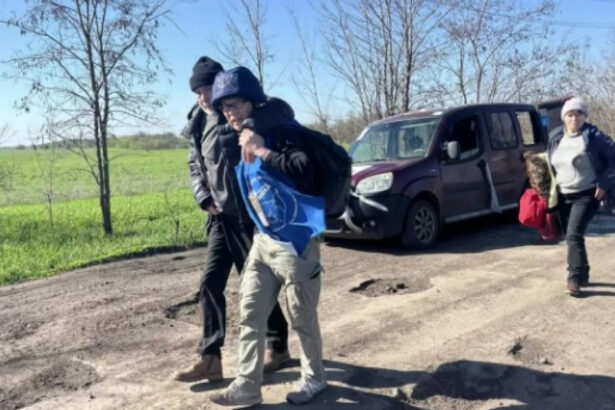 in timpul armistitiului de paste fortele ruse au atacat cu drone voluntarii ucraineni care evacuau civili in donetk 68051cdd4692e