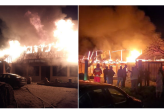 incendiu la tortoman o cabana vanatoreasca a luat foc mai multe autospeciale de pompieri actioneaza la fata locului 67f594b103085