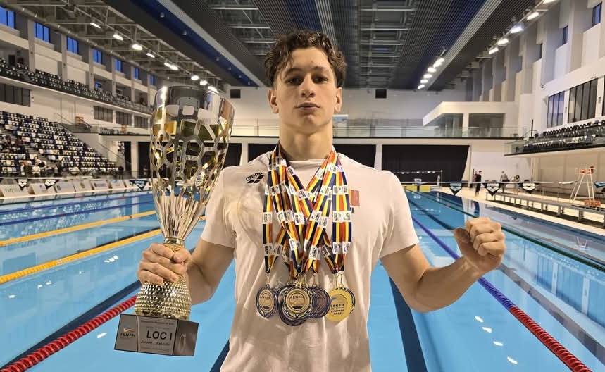 Matei Silivestru, starul înotului de la Palatul Copiilor, strălucește la Campionatele Naționale! 1 inotatorul de la palatul copiilor matei silivestru in top la campionatele nationale 67fea779e1413