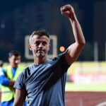 Convorbire cu Ovidiu Burcă despre Dinamo: „Anul viitor trebuie să fie pregătiți și extrem de implicați!” 2 interviu cu si despre dinamo cu ovidiu burca sa si pregateasca foarte bine anul urmator trebuie sa fie foarte activi 67f918a54644d