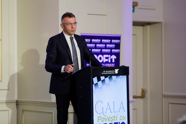 Povestea lui Dorel Goia: De la 300 de dolari la afaceri de succes – Cum a transformat Oltcitul într-o aventură vieneză și a cucerit piața cu o pizzerie și o casă de schimb valutar renumită 1 interviu rar cu dorel goia revolutia m a prins cu 300 dolari cum a plecat cu oltcitul la viena pentru a vinde manusi cum si a deschis pizzerie si a lansat o casa de schimb valutar celebra 67fe7ad5c5c6e