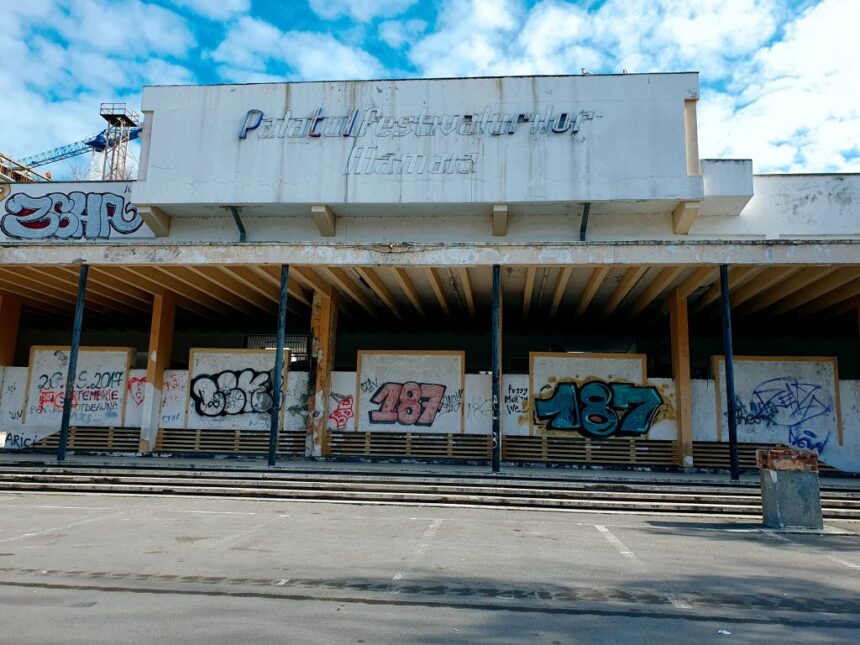 În curând, Teatrul de Vară Mamaia va renaște prin lucrări de reabilitare! 1 intr o luna vor incepe lucrarile de reabilitare a teatrului de vara mamaia 67edd48c9915e