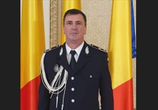 Schimbare de gardă la IPJ Constanța: Dumitru Bîltag cedează conducerea lui Cornel Mototolea, sosit din Galați 1 ipj constanta va avea un nou sef dumitru biltag inlocuit de cornel mototolea care vine de la galati 67f8e990f2c7c