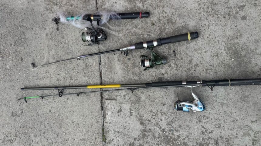 Captura de proporții: Doi braconieri, surprinși în flagrant cu plase interzise în lacul Tăbăcărie! 1 jandarmii au prins doi barbati care braconau folosind plase monofilament in lacul tabacarie 67fcecaa644c9