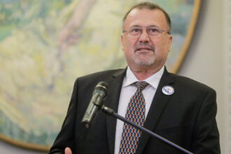 john ion banu muscel candidat la alegerile prezidentiale explica de ce vrea ca romanii sa aiba dreptul sa poarte arme de foc 67f8966151c59