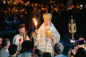 la miezul noptii ips teodosie va aduce sfanta lumina in portul tomis care este programul liturgic al ips teodosie in perioada 20 26 aprilie 68034e7f3b350