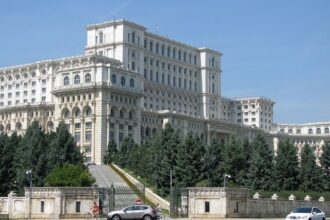 lege promulgata sanctiuni majorate pentru parlamentarii care lipsesc nemotivat la activitatile din legislativ 67ed158a55e0b
