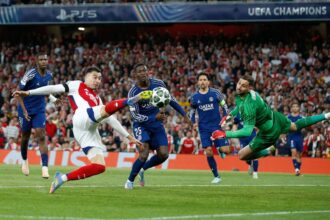 lequipe lauda un jucator dupa arsenal psg 0 1 si a pus pelerina de supererou 681145bc54007