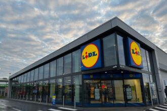 lidl in romania avem nevoie de producatori locali georgiana radu membru in consiliul de conducere clientii cauta si anumite experiente de cumparare orientare catre semipreparatele refrigerate 67ff2dbcb38f5
