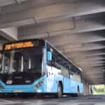 Autobuzul 780: Conexiune între Gara de Nord și Aeroportul Henri Coandă, disponibilă între 7 și 10 aprilie din cauza anulării trenurilor spre Otopeni. 2 linia de autobuz 780 gara de nord aeroport henri coanda activa intre 7 si 10 aprilie din cauza unor trenuri spre otopeni anulate 67efcb368d82f