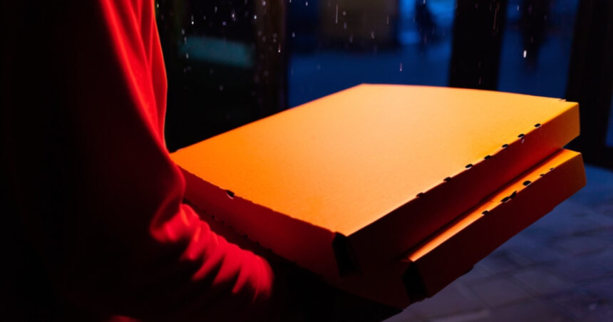 Pizza ca instrument de intimidare: Cum judecătorii din SUA se confruntă cu presiuni din partea susținătorilor lui Donald Trump. Descoperă mecanismele din spatele acestei strategii. 1 livrarea de pizza a devenit un mod de amenintare a judecatorilor americani care i se opun lui donald trump cum functioneaza strategia 6805e4c044872