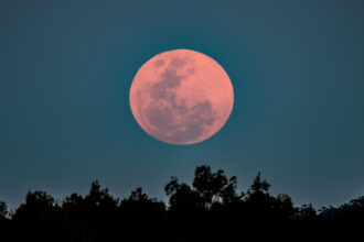 luna roz pe 13 aprilie cand poate fi observat fenomentul astronomic in romania si ce semnificatie are luna plina 67fac4fa00a4e
