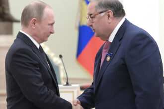 mai multi miliardari rusi cu avere cumulata de peste 100 de miliarde de dolari au renuntat in ultimul an la cetatenie 67ee0c36dc53d