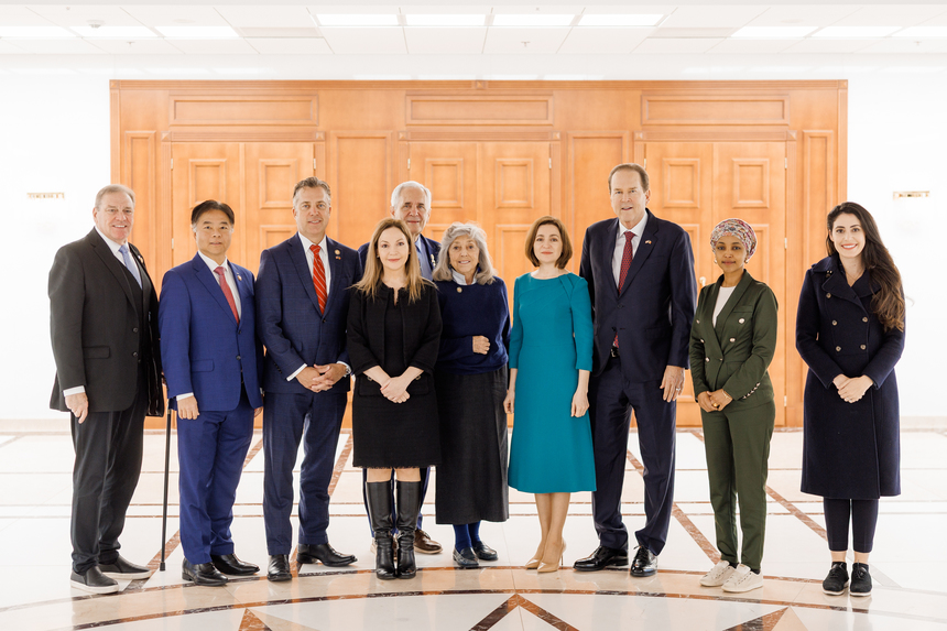 Maia Sandu a avut o întâlnire cu reprezentanţii Congresului American, care îşi continuă vizita la Bucureşti. 1 maia sandu s a intalnit cu delegatia congresului sua care vine si la bucuresti 67fd3f160a5c5