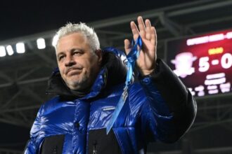 marius sumudica pus la colt rapid duce lipsa de un antrenor profesionist 6811e43b95aa9