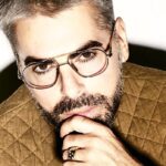 Maurice Munteanu, atac dur pe rețelele sociale: „Un pseudo-designer eșuat, o ființă distorsionată, nefericită și sinistră.” Fanii au identificat vedeta vizată. 2 maurice munteanu mesaj acid pe internet un fel de pseudo designer ratat creatura pocita nefericita sinistra fanii au dezvaluit la ce vedeta se refera 67fd1877b1432
