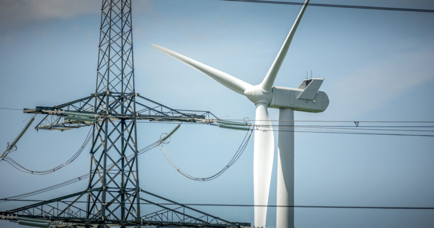 Dezvăluirea secretele blackout-ului masiv din Peninsula Iberică: motivele limitării acestuia în afara Franței și perspectivele viitoare 1 mecanismul din spatele penei uriase de curent din peninsula iberica de ce nu s a extins dincolo de franta si ce ne asteapta in viitor 6811fa874f90e