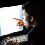 Medgidia: Sentință cu închisoare pentru un bărbat care s-a dezvăluit în fața camerei; judecătorii clarifică statutul paginii de Facebook ca fiind un domeniu public. 2 medgidia inchisoare cu executare pentru un barbat care si a expus partile intime intr un live pe internet judecatorii explica de ce pagina de facebook este spatiu public nu privat 680d9f633236d